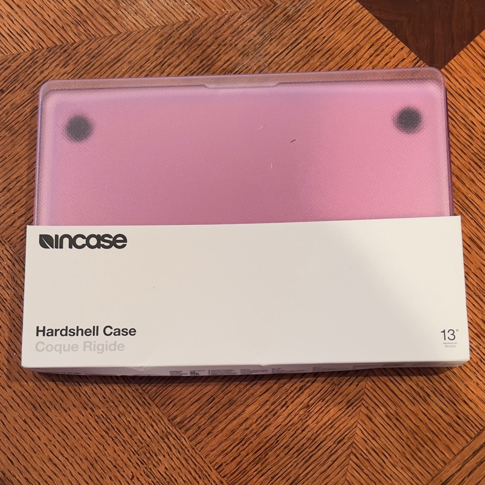 *MacBook Pro 13”